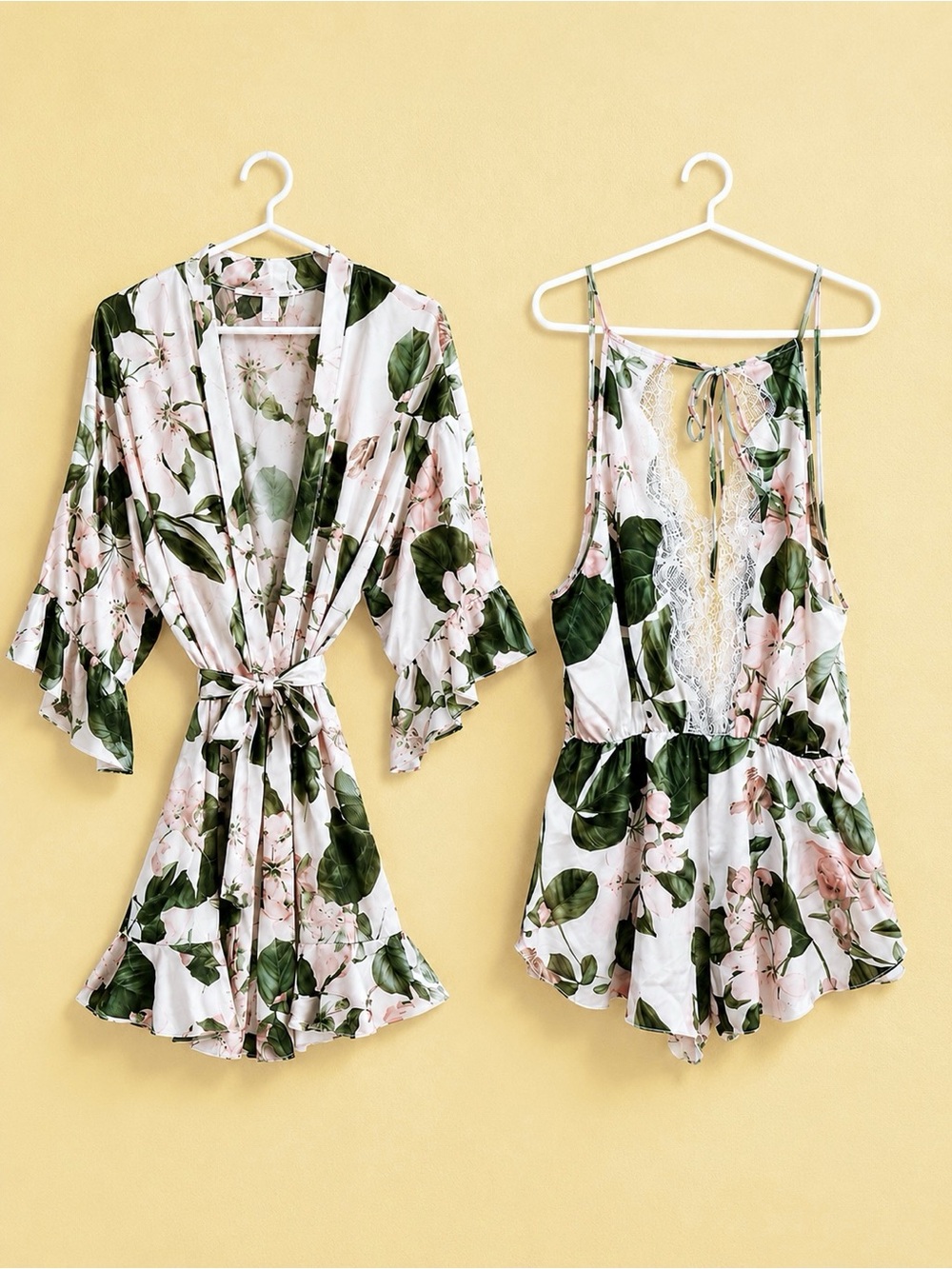 Victoria’s Secret Here Comes The Bride Floral Satin Robe Romper Set XS/M Lace